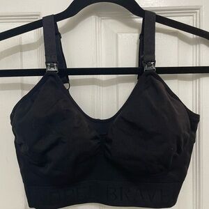 4 assorted Kindred Bravely Women's nursing and nursing/pumping bras